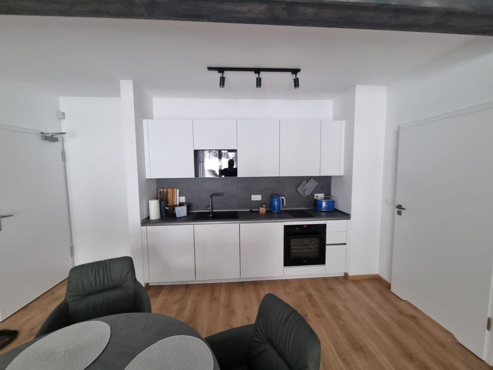 Rezydencja Borowice Apartment *